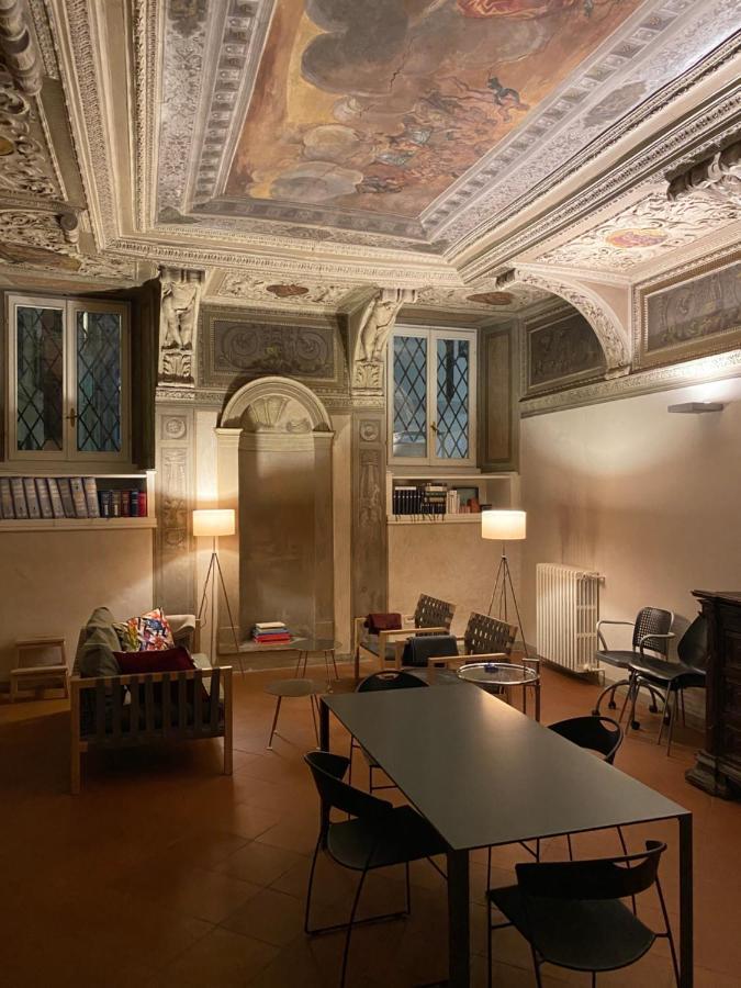 Intero Appartamento. San Giovanni Uno Brescia Exterior foto
